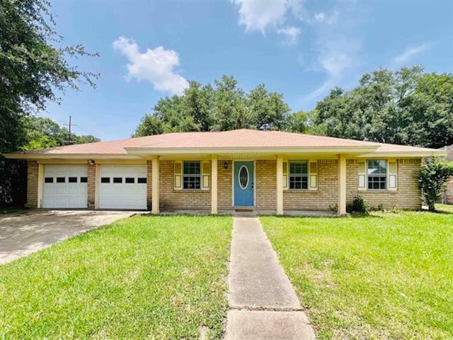 638 Camellia Ave, Orange, TX 77630 - photo 1