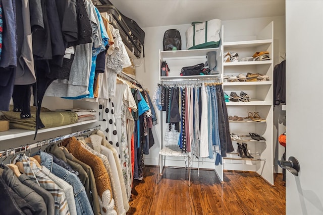 1422 Rosedale St, Houston, TX 77004 - spacious closet with wood finished floors