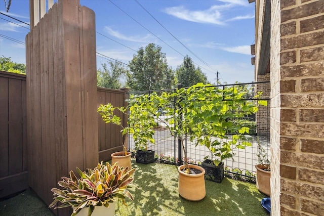 1422 Rosedale St, Houston, TX 77004 - view of patio