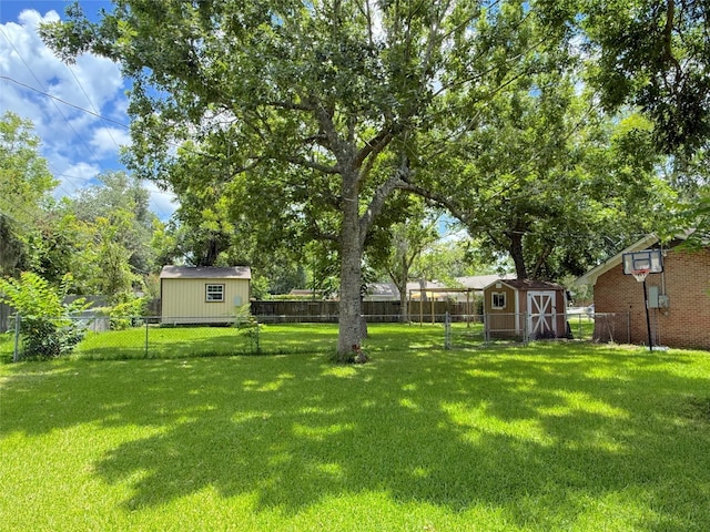 132 Daisy St, Lake Jackson, TX 77566 - fenced backyard with a shed