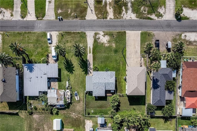 819 S Magnolia St, Rockport, TX 78382 - photo 4