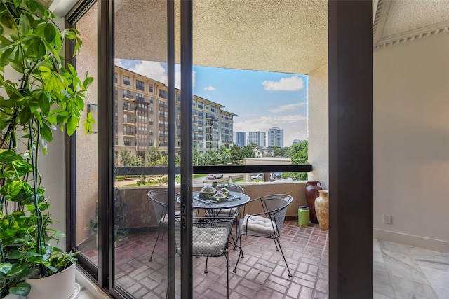 5555 Del Monte Dr Unit T24, Houston, TX 77056 - balcony with a city view
