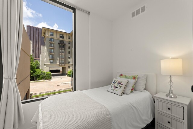 5555 Del Monte Dr Unit T24, Houston, TX 77056 - view of bedroom