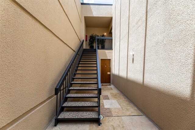 5555 Del Monte Dr Unit T24, Houston, TX 77056 - view of stairs