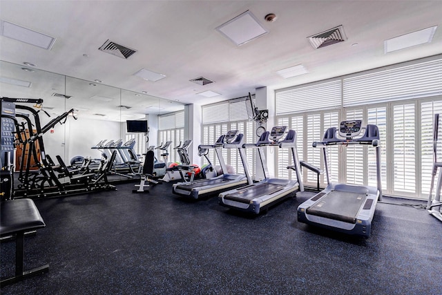 49 Briar Hollow Ln Unit 1801, Houston, TX 77027 - view of gym