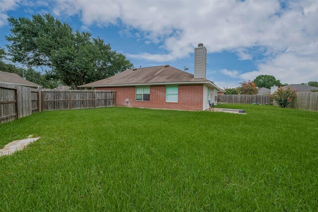 10527 Friars Hl, Houston, TX 77070 - view of fenced backyard