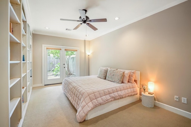 1013 Crocker St, Houston, TX 77019 - bedroom with light carpet, access to exterior, crown molding, recessed lighting, and a ceiling fan