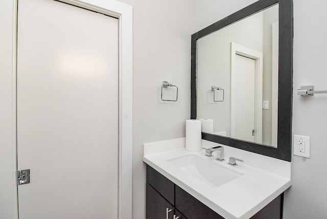 5638 Petty St Unit B, Houston, TX 77007 - bathroom with vanity