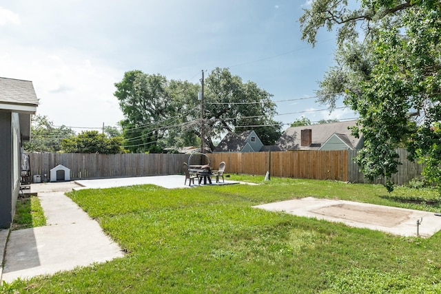 107 Sage St, Lake Jackson, TX 77566 - fenced backyard with a patio