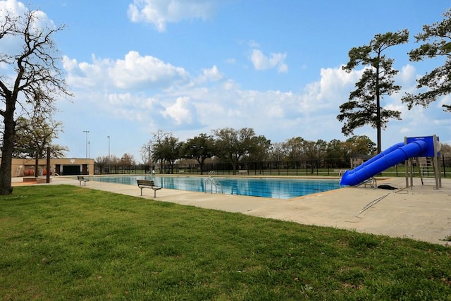 2108 Bidwell Dr, Houston, TX 77018 - view of community pool