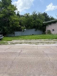 1110 Evergreen Dr, Houston, TX 77087 - photo 1