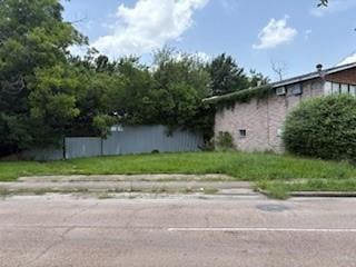 1110 Evergreen Dr, Houston, TX 77087 - photo 6