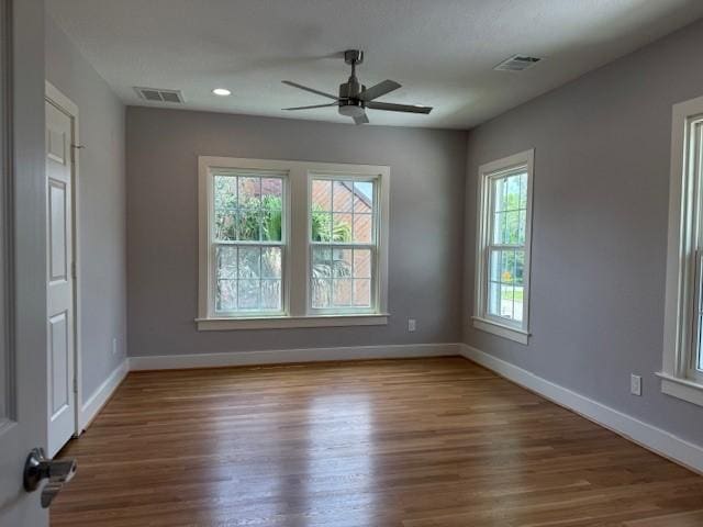 3210 Oakmont St, Houston, TX 77021 - spare room with a ceiling fan, wood finished floors, and recessed lighting
