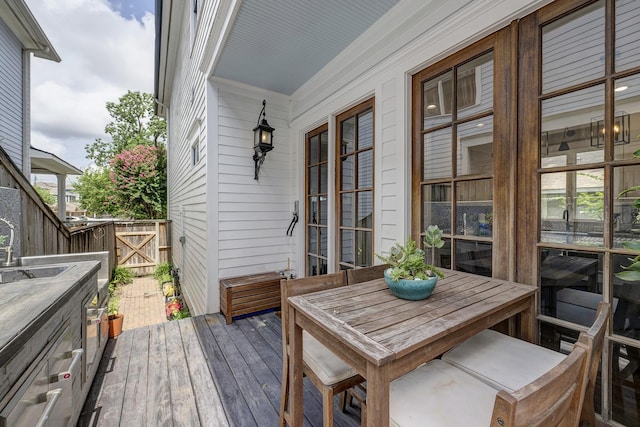 818 Waverly St, Houston, TX 77007 - deck with a sink and outdoor dining area