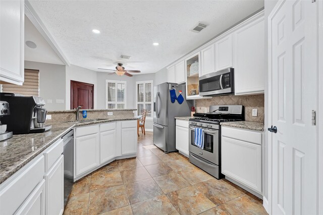 307 Spencer Lndg E, La Porte, TX 77571 - photo 14