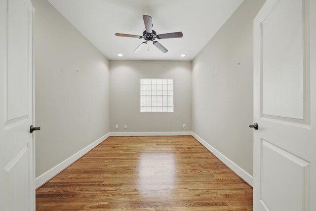 1028 Dunbar St, Houston, TX 77009 - spare room featuring light wood finished floors, a ceiling fan, and recessed lighting