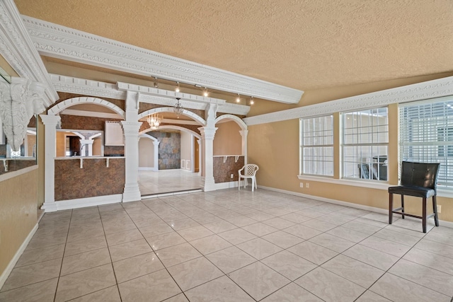 7847 Broadview Dr, Houston, TX 77061 - unfurnished sunroom with arched walkways