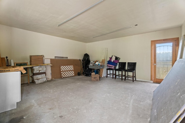 7847 Broadview Dr, Houston, TX 77061 - view of garage