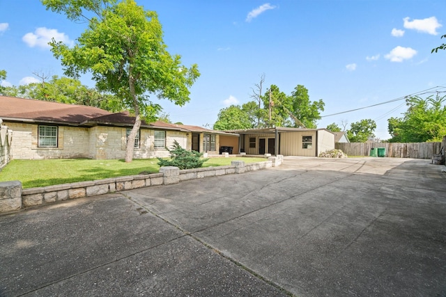 7847 Broadview Dr, Houston, TX 77061 - ranch-style home featuring stone siding