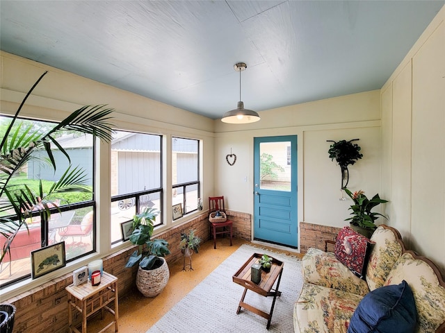 505 S Jackson St, Brenham, TX 77833 - living area featuring healthy amount of natural light