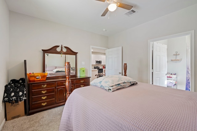 7921 Sparta St, Houston, TX 77028 - bedroom with light carpet and ceiling fan