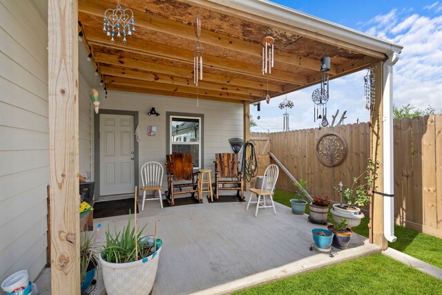 7921 Sparta St, Houston, TX 77028 - view of patio