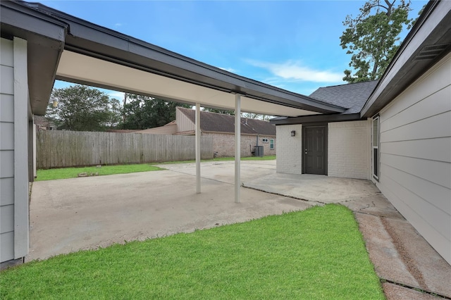 1503 Bamwick Dr, Houston, TX 77090 - view of yard featuring a patio