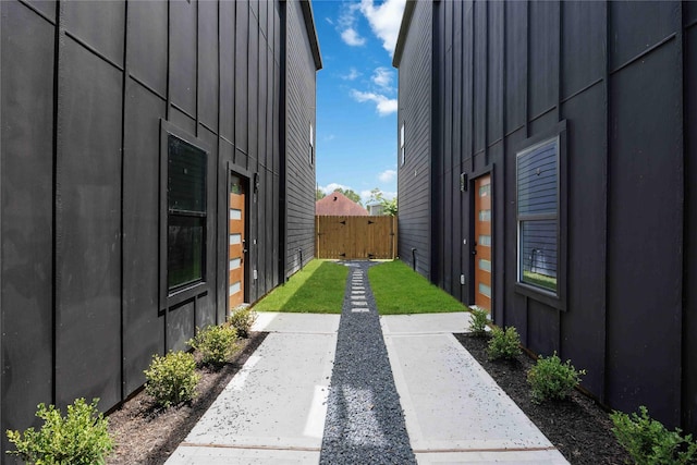 2409 Dolly Wright St, Houston, TX 77088 - view of yard