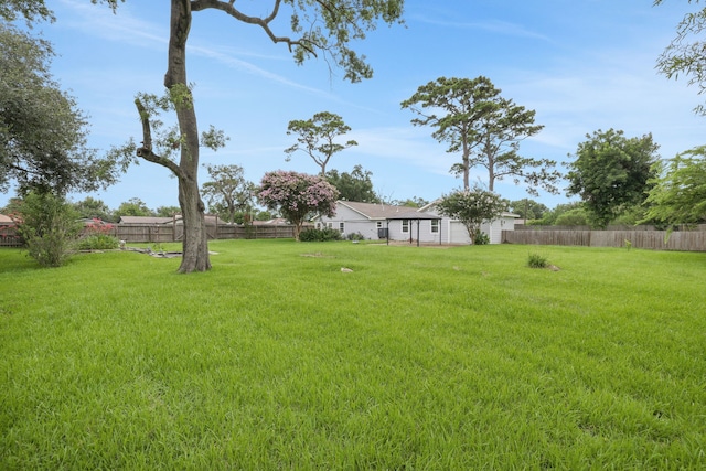519 N Shady Ln, La Porte, TX 77571 - view of fenced backyard