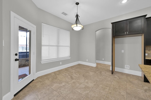 18618 Bridle Grove Ct, Tomball, TX 77377 - unfurnished dining area with light tile patterned floors and recessed lighting