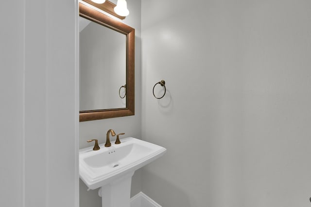 18618 Bridle Grove Ct, Tomball, TX 77377 - bathroom with a sink