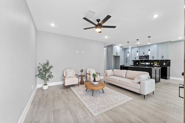 7926 Tate St, Houston, TX 77028 - photo 11