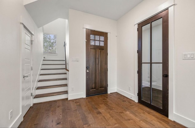 406 Yale Oaks Ln, Houston, TX 77091 - entryway with wood finished floors and stairway