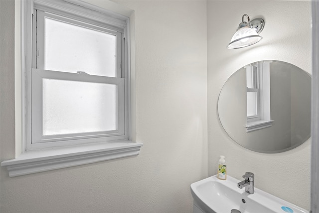 8114 Coolshire Ln, Houston, TX 77070 - bathroom with a sink