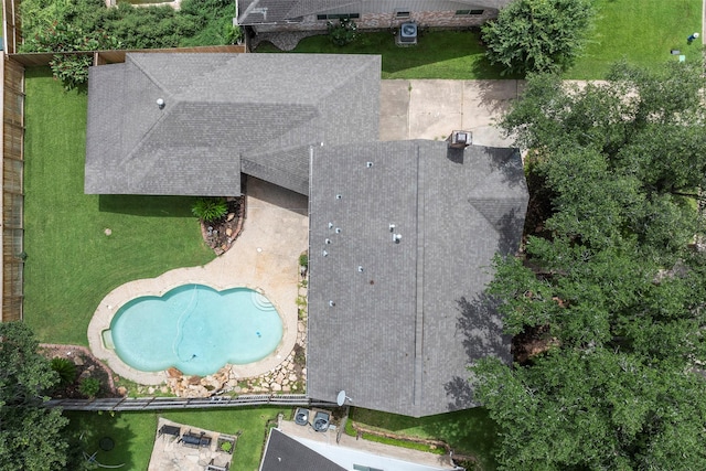 8114 Coolshire Ln, Houston, TX 77070 - view from above of property with a pool