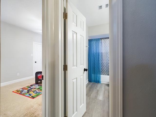 11614 Taos Ln, Houston, TX 77070 - hall featuring baseboards