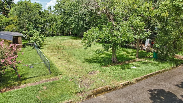 212 W Homan, Baytown, TX 77520 - photo 1