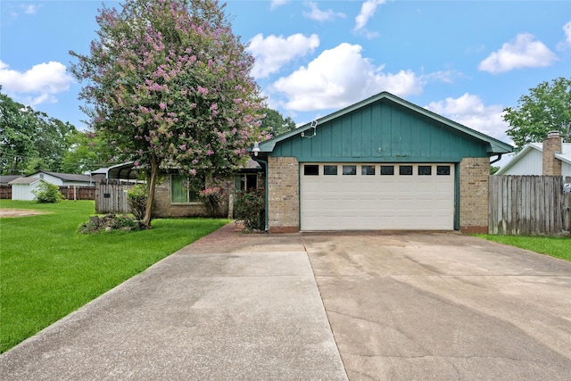 318 Vera Ln, Liberty, TX 77575 - photo 1