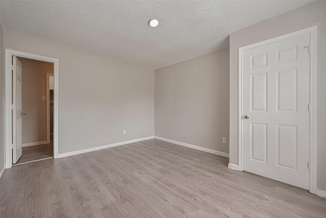 8621 Rustling Lvs Dr, Houston, TX 77083 - photo 14