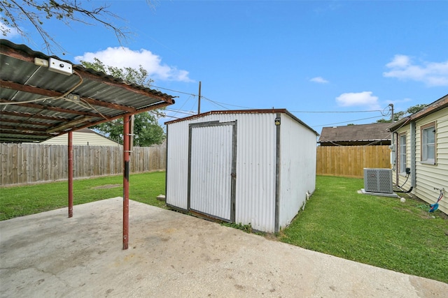 1705 13th St, Galena Park, TX 77547 - view of shed with a fenced backyard