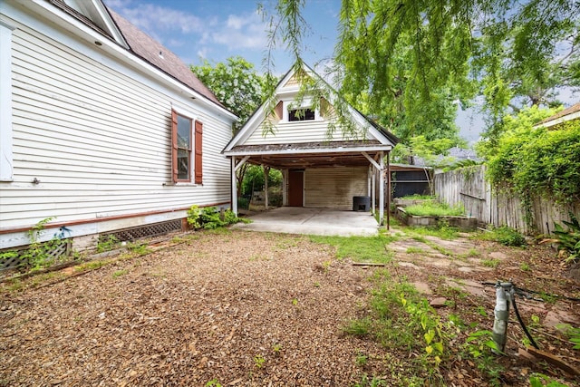 519 Bayland Ave, Houston, TX 77009 - view of car parking