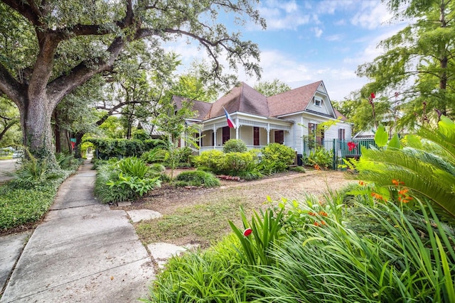 519 Bayland Ave, Houston, TX 77009 - view of victorian house