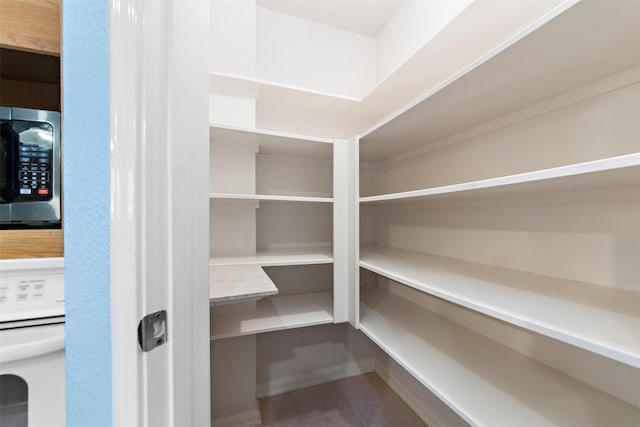 3318 Misty Alcove Ct, Kingwood, TX 77345 - view of storage area