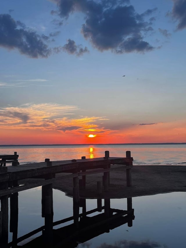 230 W Lake Dr, Livingston, TX 77351 - dock with a water view