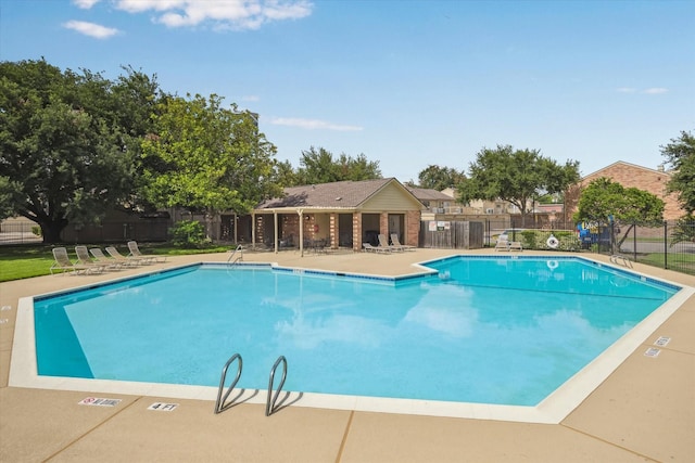974 Memorial Village Dr Unit 53, Houston, TX 77024 - view of community pool