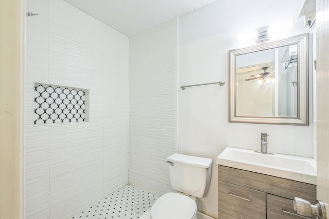 4707 Dove Springs Dr, Austin, TX 78744 - full bath featuring vanity and a tile shower