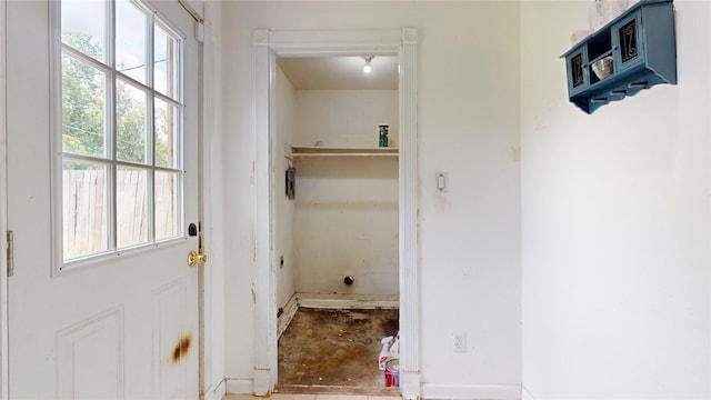 907 Axilda St, Houston, TX 77017 - laundry room featuring baseboards