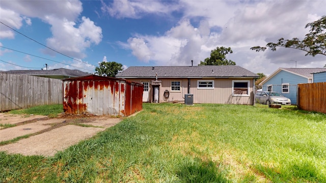 907 Axilda St, Houston, TX 77017 - rear view of house featuring a storage unit
