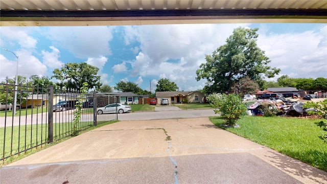907 Axilda St, Houston, TX 77017 - view of patio / terrace featuring a residential view