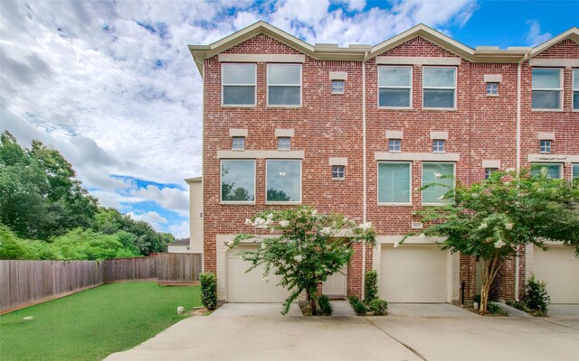 8705 Bryam St Unit 1601, Houston, TX 77061 - photo 1